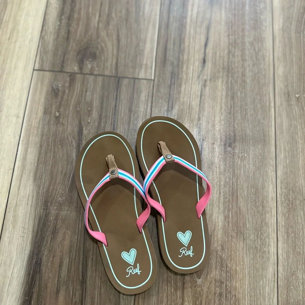Reef youth girls devy sandals size 13/1